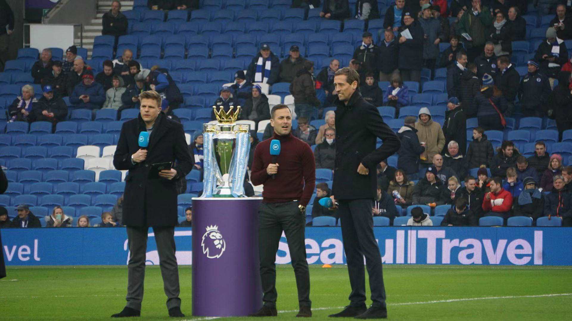 在赛场下的 在赛场下的